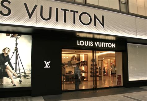 negozi louis vuitton lazio|louis vuitton roma etoile.